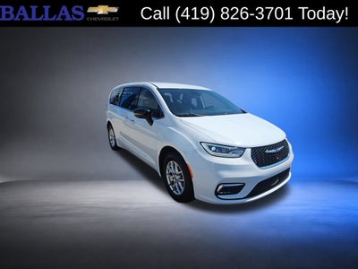 2024 Chrysler Pacifica Touring L