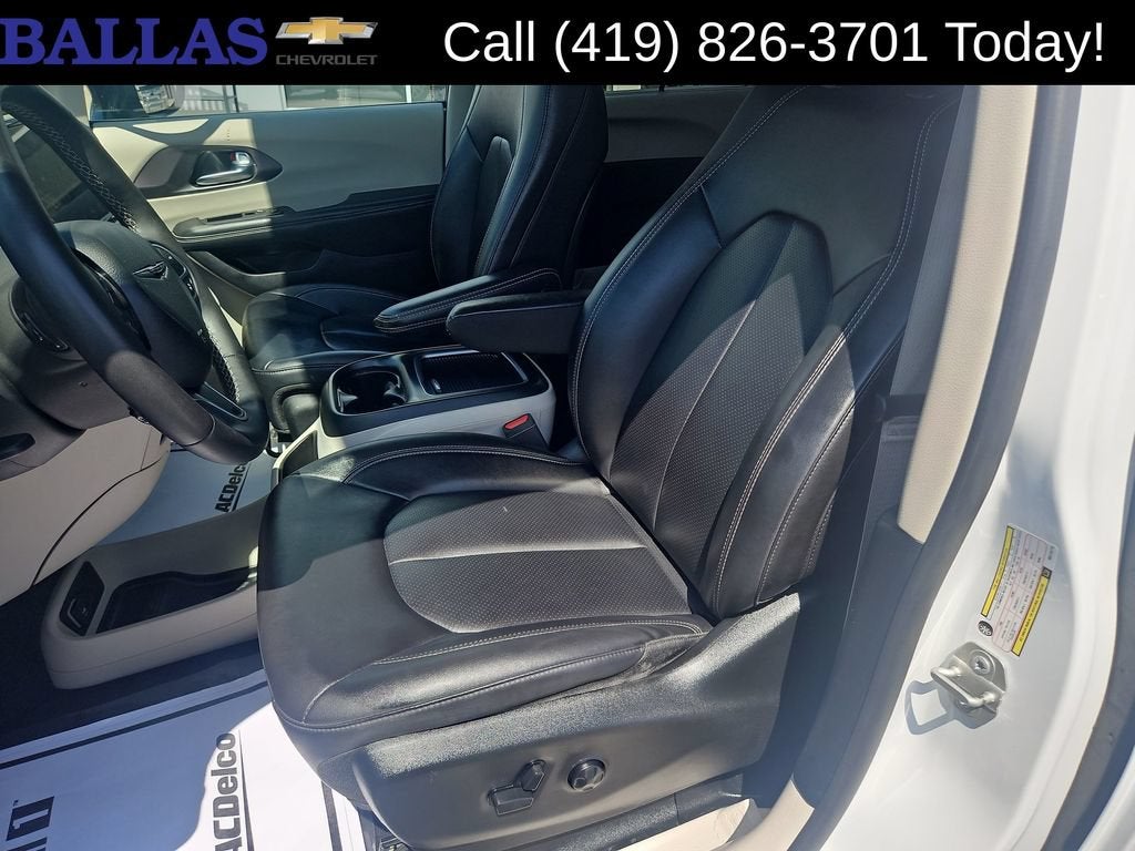 2024 Chrysler Pacifica Touring L