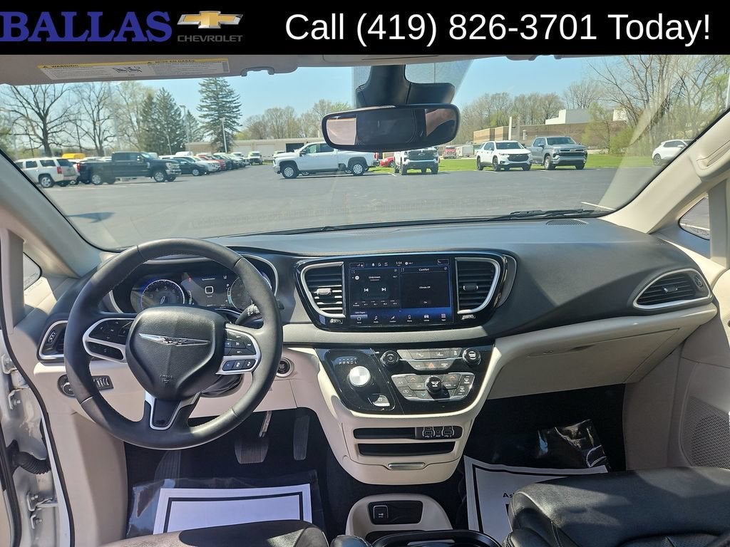 2024 Chrysler Pacifica Touring L