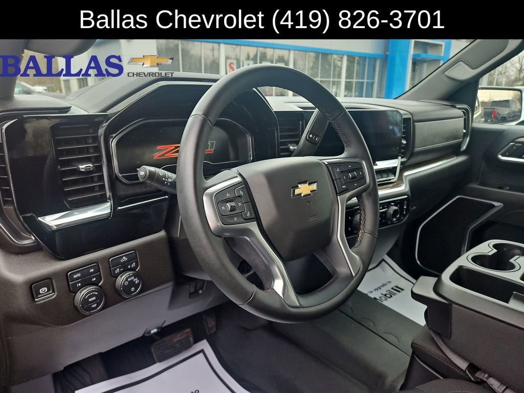 2025 Chevrolet Silverado 1500 LT