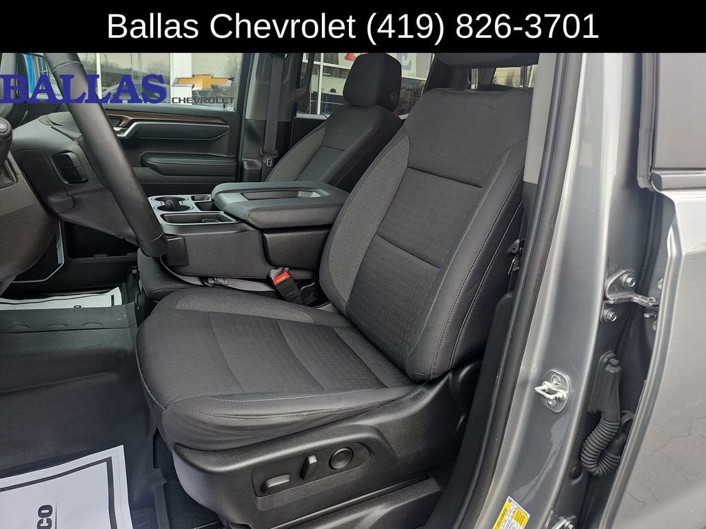 2025 Chevrolet Silverado 1500 LT