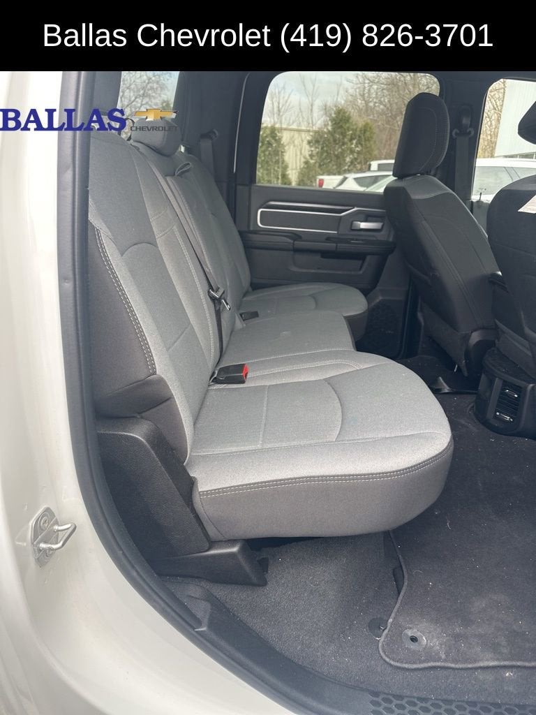 2023 RAM 3500 Big Horn Crew Cab 4x4 8' Box