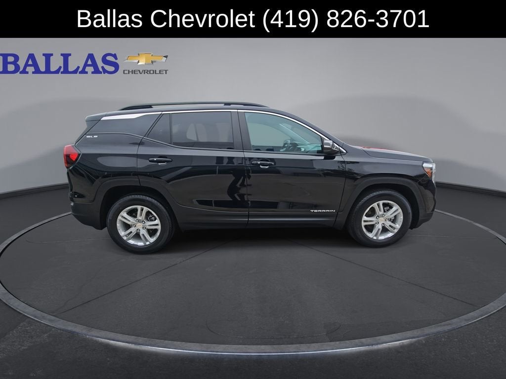 2024 GMC Terrain SLE - Photo 17