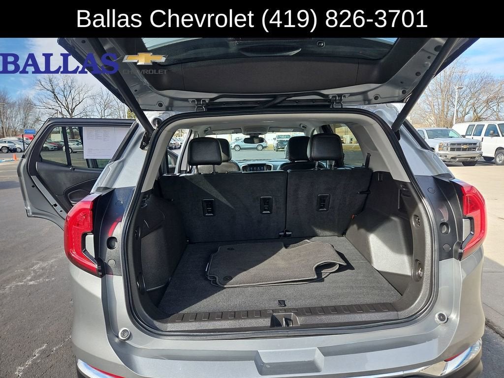 2024 GMC Terrain SLT