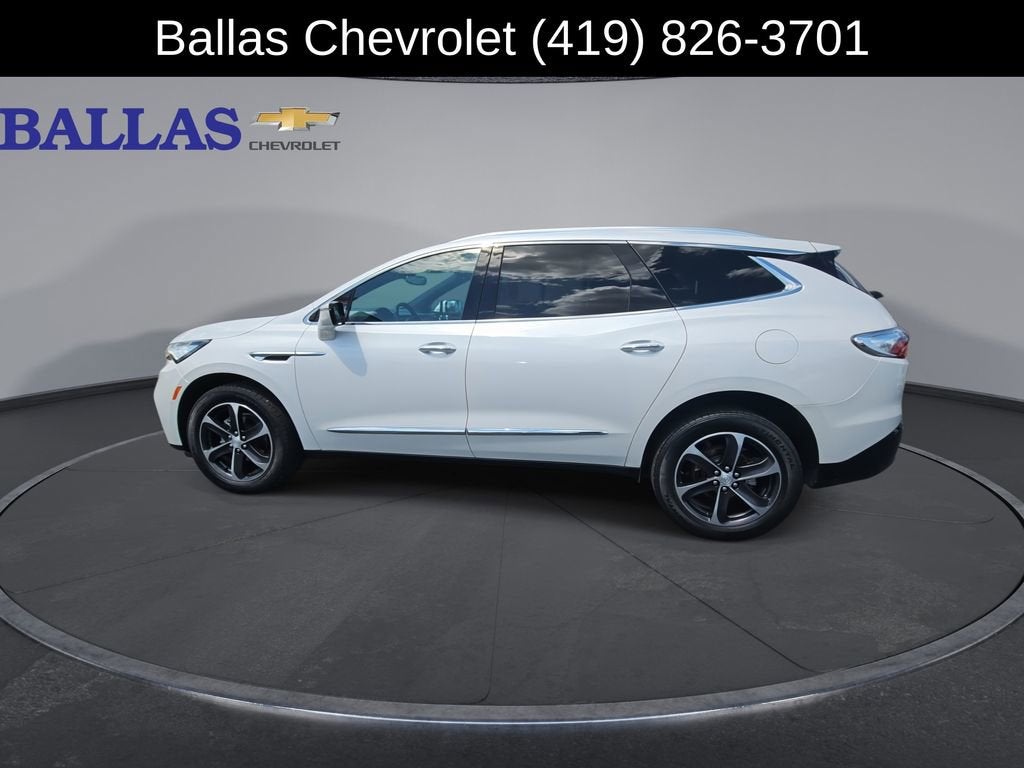 2022 Buick Enclave Essence
