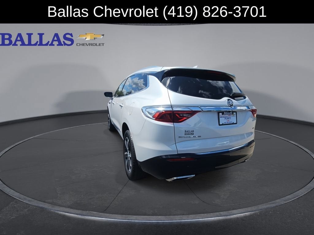 2022 Buick Enclave Essence