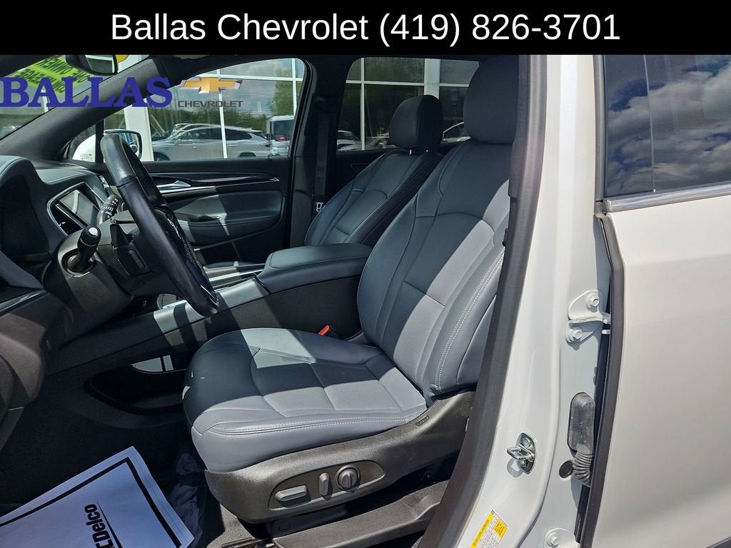 2022 Buick Enclave Essence