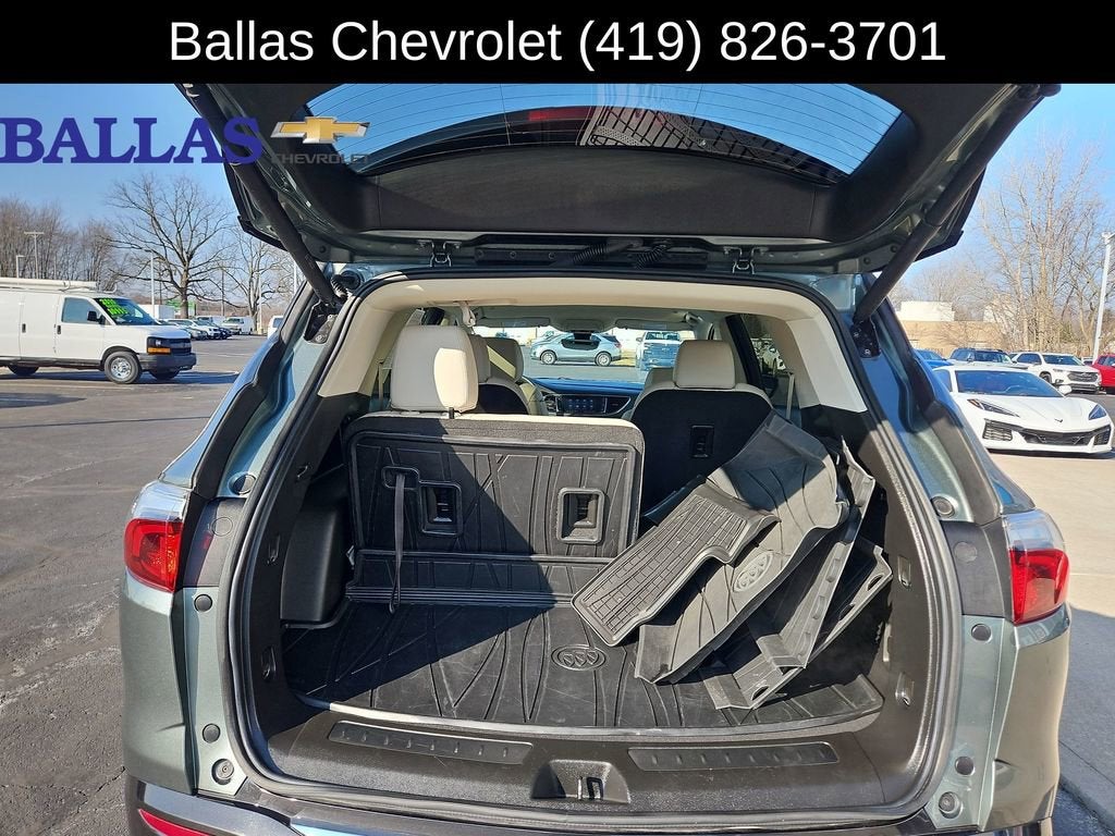 2023 Buick Enclave Essence