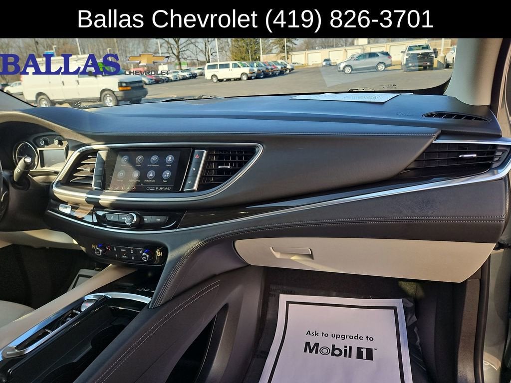 2023 Buick Enclave Essence