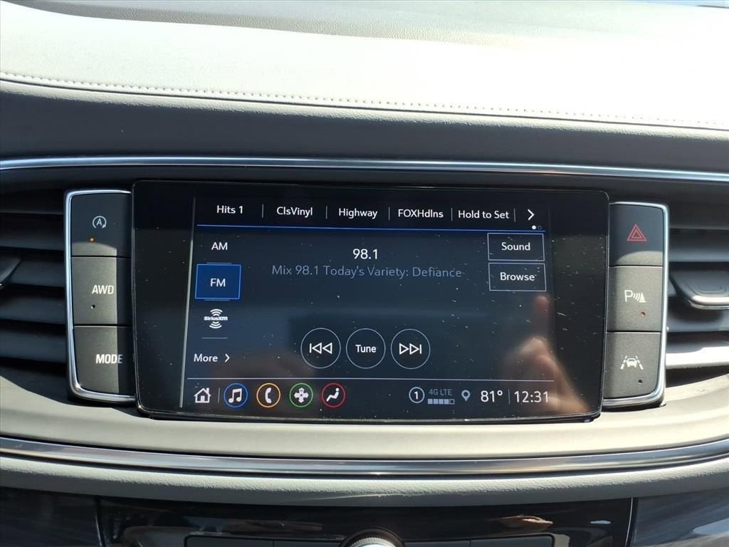 2023 Buick Enclave Essence