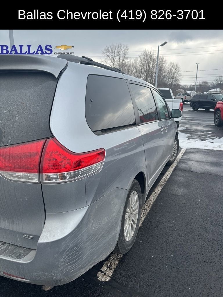 2012 Toyota Sienna XLE AAS