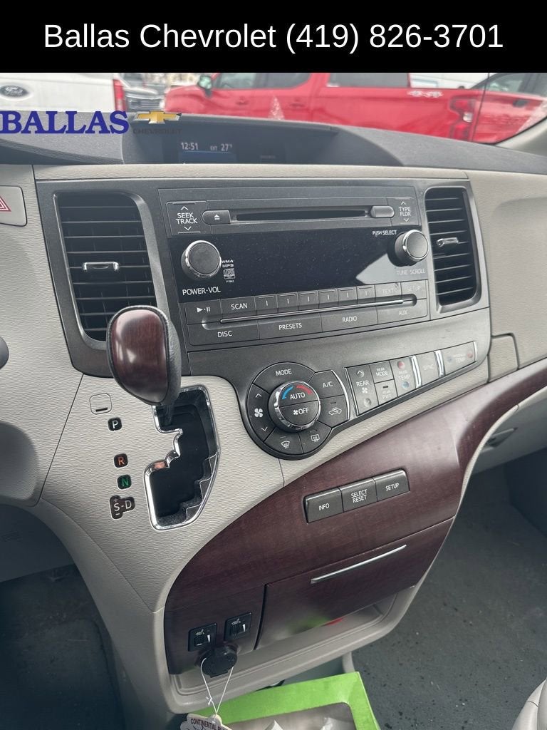 2012 Toyota Sienna XLE AAS
