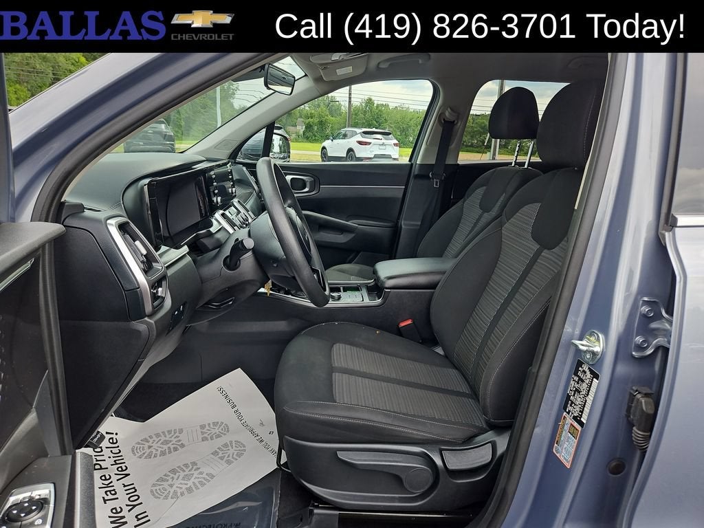2023 Kia Sorento LX