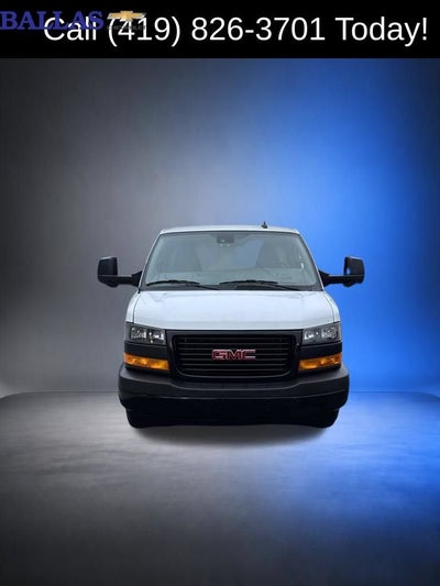 2022 GMC Savana Cutaway 3500 Work Van