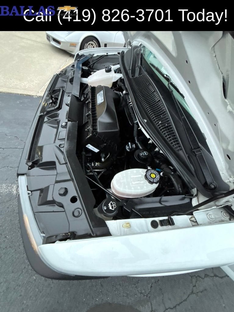 2022 GMC Savana Cutaway 3500 Work Van