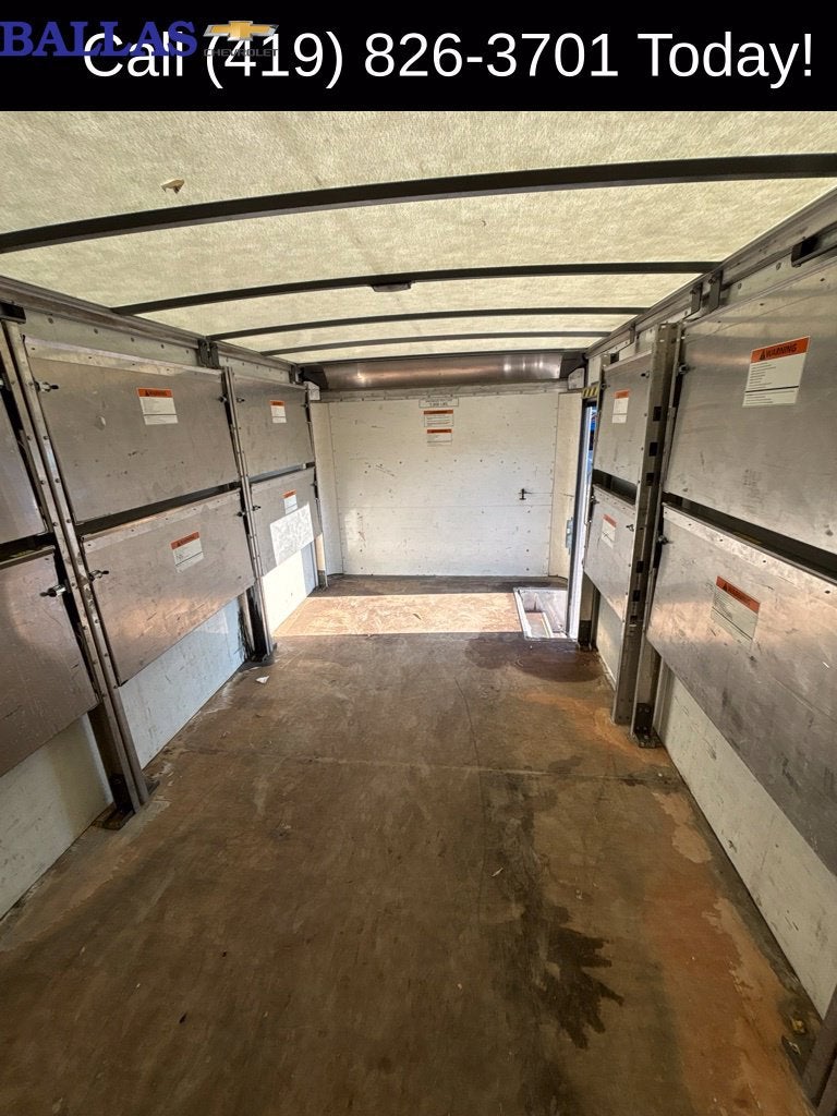 2022 GMC Savana Cutaway 3500 Gas