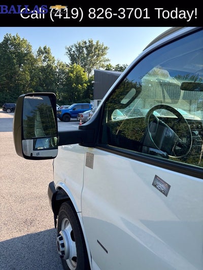 2022 GMC Savana Cutaway 3500 Gas