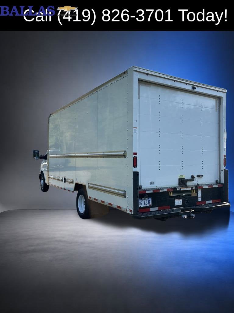 2022 GMC Savana Cutaway 3500 Gas