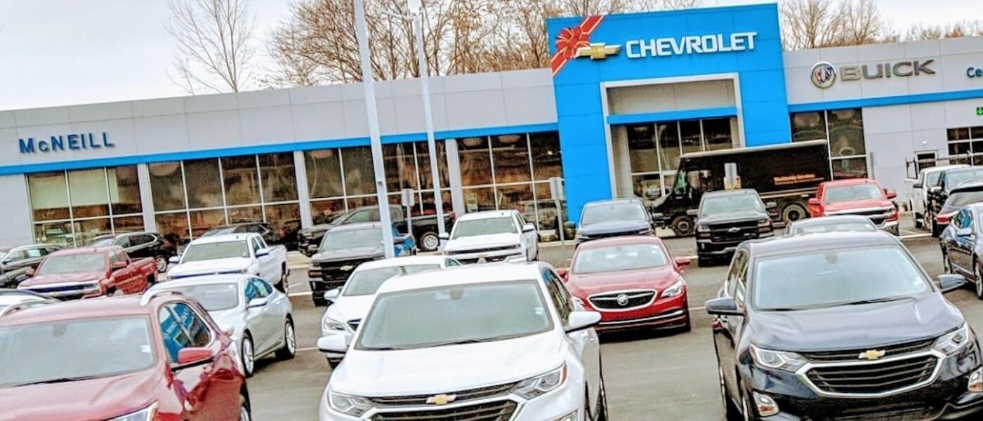 Dealership showroom image